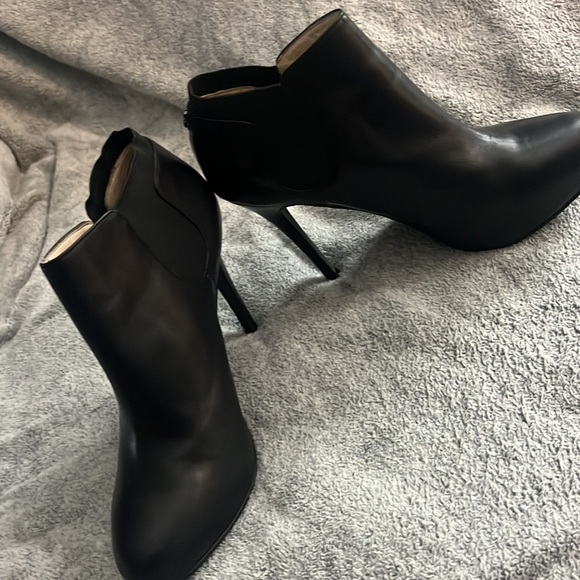 Leather boots - Picture 5 of 9